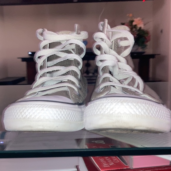 Converse in the color Charcoal. Size is 7 Women. Size 5 Men. - Picture 7 of 7